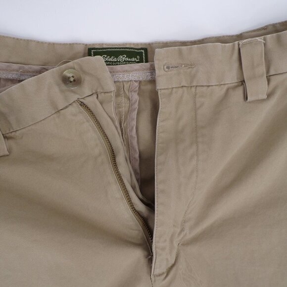 Eddie Bauer Khaki Cotton Size 40 Shorts. - Picture 3 of 9
